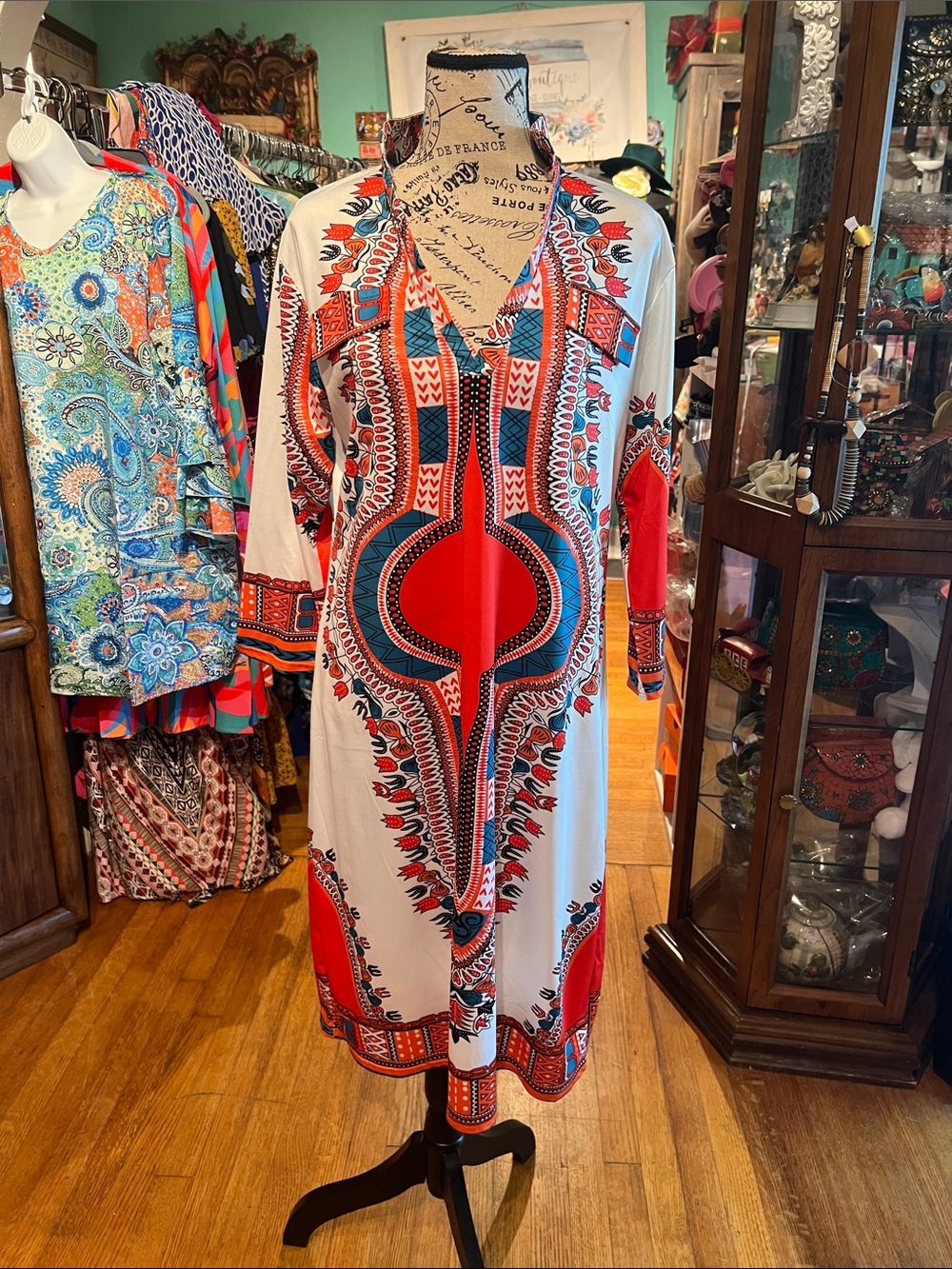 Red & White Long-Sleeve V-Neck Patterned Maxi Dress